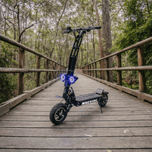 Load image into Gallery viewer, Machine Riding Scooters Machine FOX All Terrain 2400W Dual Motor e-Scooter