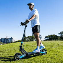 Load image into Gallery viewer, Bolzzen Riding Scooters Bolzzen Dynamo Dual-Motor 1000W e-Scooter | 52V 18-23AMP